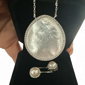 925 Sterling Silver Mother of Pearl Necklace and Earring Set